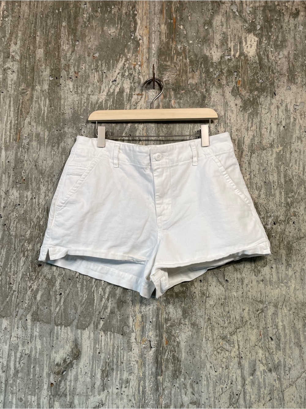 AMERICAN EAGLE Women's Stretch Denim Shorts Size 6 in White